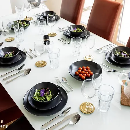 Pineapple - Zwinger Vi - 98qm - 1x Free Parking *